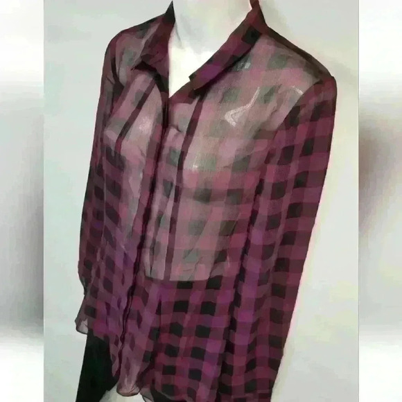 Women's Storee Black and Wine Checkered Sheer LS Long Tail Blouse Sz M - Picture 3 of 8